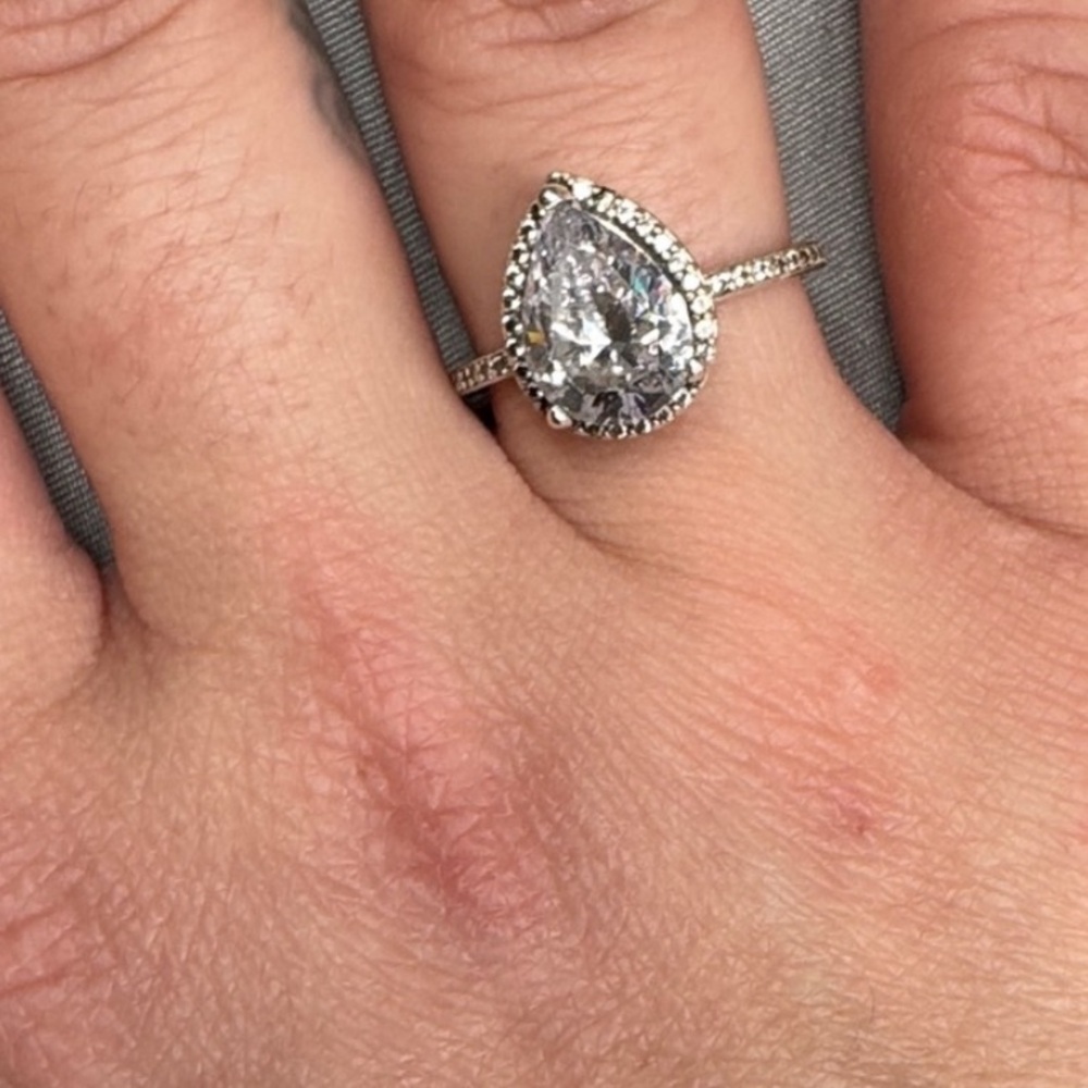 Pandora Radiant Teardrop Ring